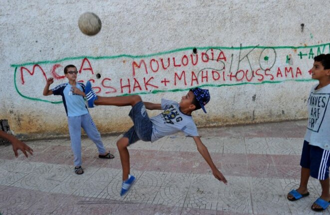 Le Mouloudia, un symbole pour les enfants de la Casbah d'Alger, encore aujourd'hui | © Ryad Kramdi Le Mouloudia, un symbole pour les enfants de la Casbah d'Alger, encore aujourd'hui | © Ryad Kramdi