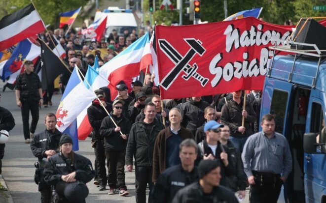quelque-250-supporters-du-parti-dextreme-droite-allemand-parti-national-democratique-a-rostock-en-allemagne-cedit-sean-gallup-getty-images-via-jta-1024x640