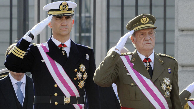 Juan Carlos (à droite) et Felipe | © AFP Juan Carlos (à droite) et Felipe | © AFP