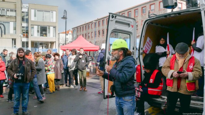 Jérôme, Gilets Jaunes et artisan s'exprime avec passion © GeorgesAndréPhotos Jérôme, Gilets Jaunes et artisan s'exprime avec passion © GeorgesAndréPhotos