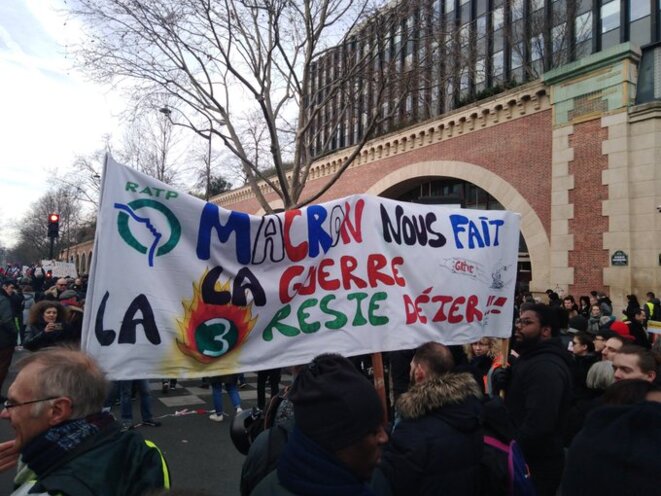 Manifestation à Paris, le 11 janvier 2020 © T.R. Manifestation à Paris, le 11 janvier 2020 © T.R.