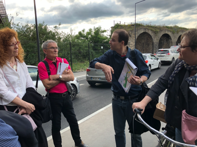 Visite de la commission d'enquête publique dans le quartier Pleyel, le 14 juin 2019 (JL). Visite de la commission d'enquête publique dans le quartier Pleyel, le 14 juin 2019 (JL).