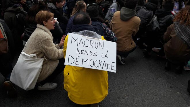Manifestation contre le 49-3 à Paris le débat parlementaire confisqué par le gouvernement ne fait pas taire la rue © Marjorie Milona Manifestation contre le 49-3 à Paris le débat parlementaire confisqué par le gouvernement ne fait pas taire la rue © Marjorie Milona