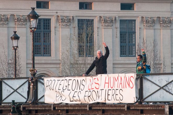 © accueil de merde © accueil de merde