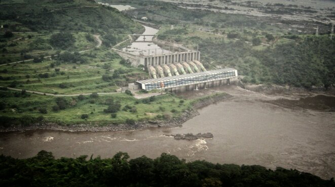 Inga sur le fleuve Congo © Christophe Rigaud - Afrikarabia Inga sur le fleuve Congo © Christophe Rigaud - Afrikarabia