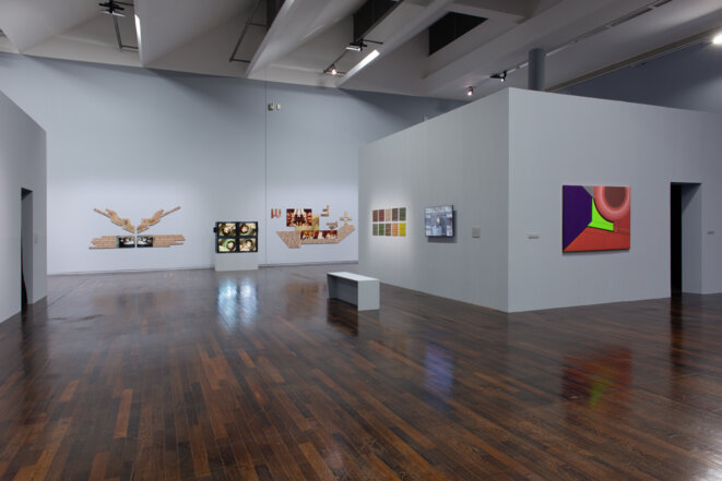Nil Yalter, vue de l’exposition « TRANS/HUMANCE », MAC VAL 2019. © Margot Montigny Nil Yalter, vue de l’exposition « TRANS/HUMANCE », MAC VAL 2019. © Margot Montigny