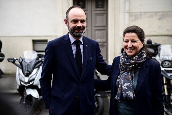 Édouard Philippe et Agnès Buzyn en campagne, le 10 mars, à Paris. © AFP Édouard Philippe et Agnès Buzyn en campagne, le 10 mars, à Paris. © AFP