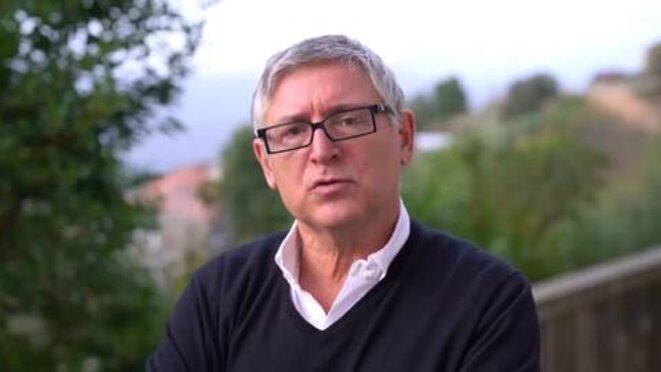 Michel Onfray tache le président Macron