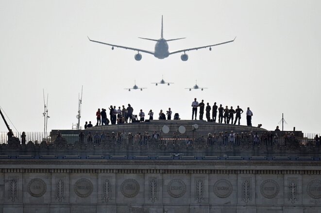 A330MRTT survolant l'Arc de triomphe de l'Étoile lors du défilé aérien 2018. A330MRTT survolant l'Arc de triomphe de l'Étoile lors du défilé aérien 2018.