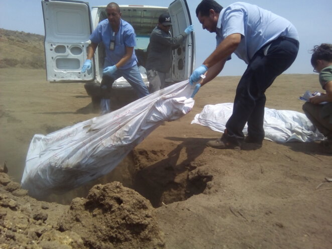 Vaste cimetière anonyme en banlieue de Tijuana, Mexique © Clément Detry Vaste cimetière anonyme en banlieue de Tijuana, Mexique © Clément Detry