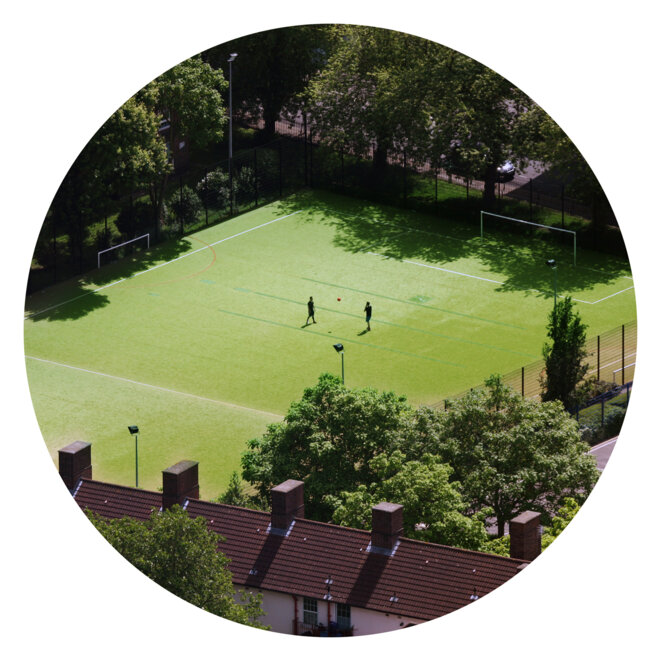 Football pitch near Tabard Gardens, London. Illustrative photo, 2019. © Guillaume Squinazi Football pitch near Tabard Gardens, London. Illustrative photo, 2019. © Guillaume Squinazi