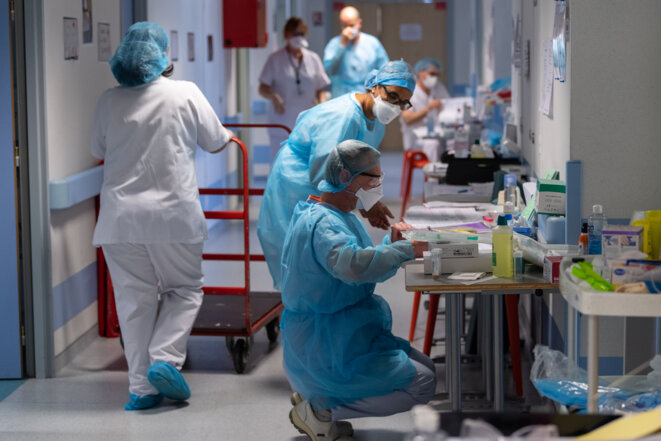 A post-intensive care respiratory unit created during the Covid-19 epidemic at a hospital in Mulhouse, south of Strasbourg. © Patrick HERTZOG / AFP