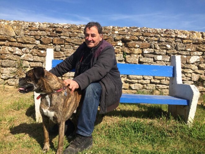 Jean-Michel et son chien Lobo. © JLLT / MP Jean-Michel et son chien Lobo. © JLLT / MP