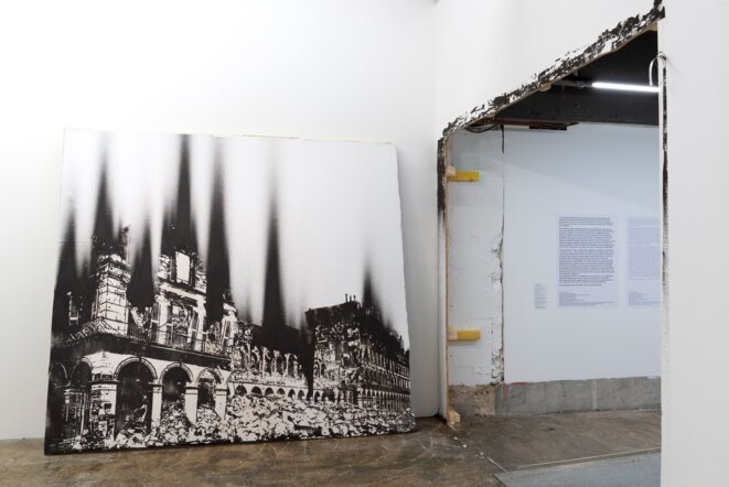 Nicolas Daubanes, Vue de l'exposition "L'huile et l'eau", Prix des Amis du Palais de Tokyo 2018, Palais de Tokyo, 2020. © Marc Domage Nicolas Daubanes, Vue de l'exposition "L'huile et l'eau", Prix des Amis du Palais de Tokyo 2018, Palais de Tokyo, 2020. © Marc Domage