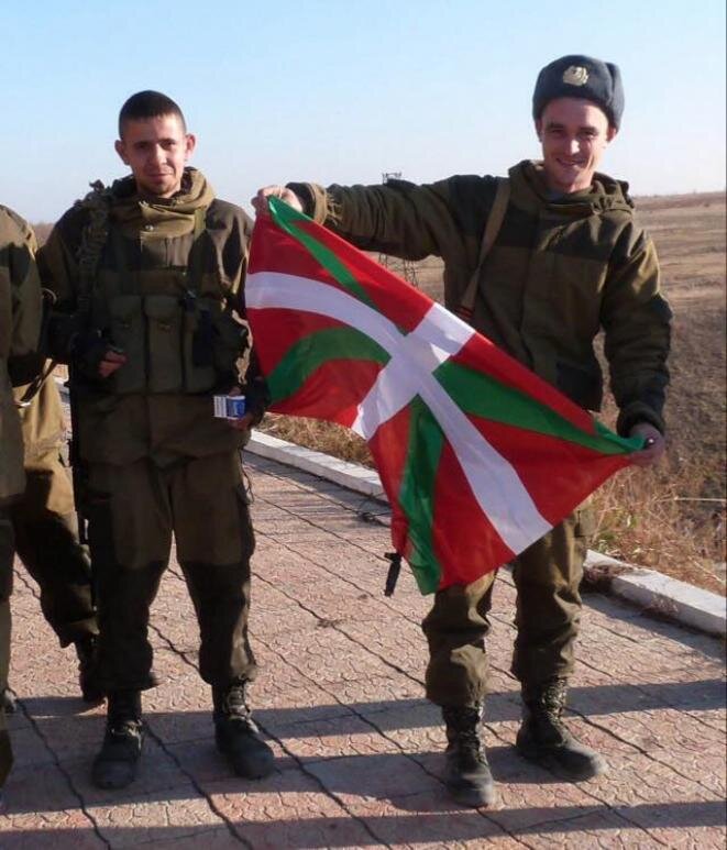 Basque armé au Donbass © Facebok Trébinovich Basque armé au Donbass © Facebok Trébinovich