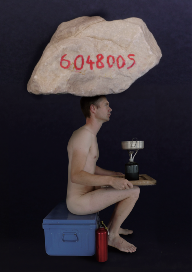 Autoportrait de Abraham Poincheval pour la performance « 6048005 ». (Photo AP) Autoportrait de Abraham Poincheval pour la performance « 6048005 ». (Photo AP)