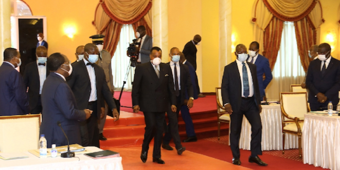 Le président Sassou N'Guesso au Conseil des Ministres (Archive) Le président Sassou N'Guesso au Conseil des Ministres (Archive)