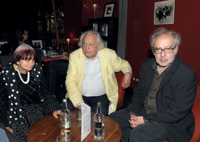 Agnès Varda, Jean Douchet et Jean-Luc Godard à Paris en 2010 © MIGUEL MEDINA - AFP Agnès Varda, Jean Douchet et Jean-Luc Godard à Paris en 2010 © MIGUEL MEDINA - AFP