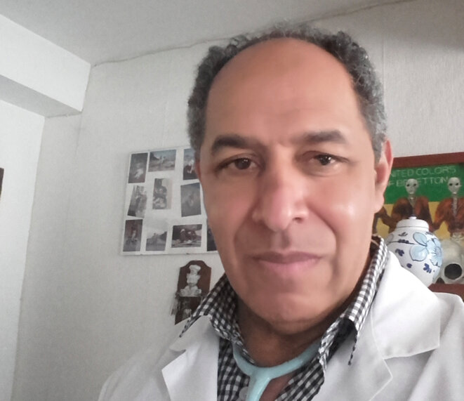 Le docteur Alain Jean-Baptiste dans son cabinet à Vic-en-Bigorre (Photo AJB) Le docteur Alain Jean-Baptiste dans son cabinet à Vic-en-Bigorre (Photo AJB)