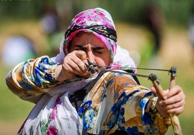 femme kurde en résistance à Rojava. © www.womendefendrojava.net femme kurde en résistance à Rojava. © www.womendefendrojava.net