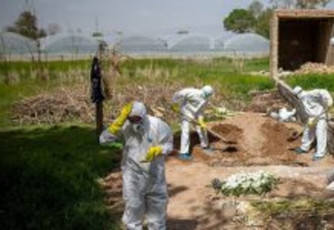 coronavirus-iran-cemetery-218x150