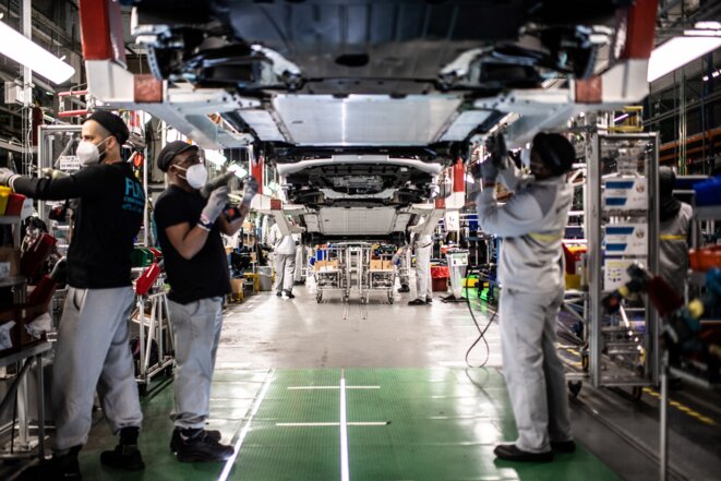 Production de Zoé (Renault) et de Micra (Nissan) à l'usine de Flins. © Martin BUREAU / AFP