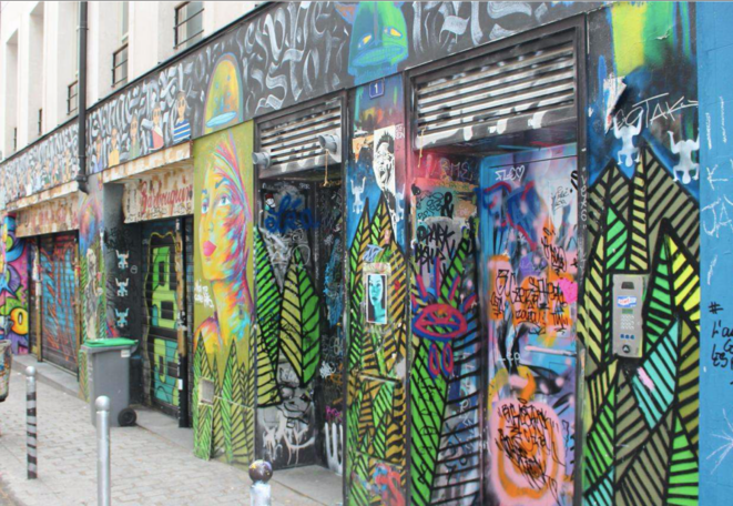 photo de la rue "euh..." à Paris photo de la rue "euh..." à Paris