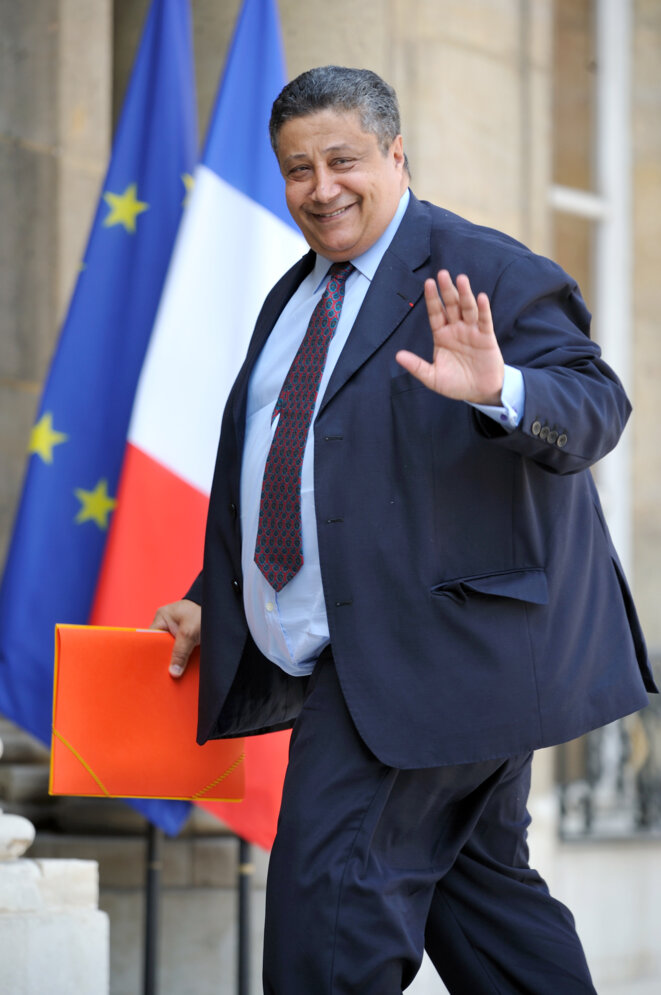 Yazid Sabeg, alors commissaire à la diversité et à l'égalité des chances, le 7 mai 2009 à l'Élysée, sous la présidence de Nicolas Sarkozy. © ERIC FEFERBERG / AFP Yazid Sabeg, alors commissaire à la diversité et à l'égalité des chances, le 7 mai 2009 à l'Élysée, sous la présidence de Nicolas Sarkozy. © ERIC FEFERBERG / AFP