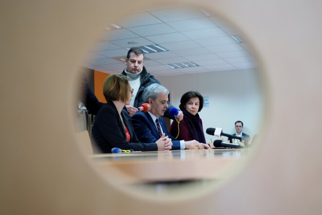 Christophe Bouchet (au centre) donne une conférence de presse en février 2018. © GUILLAUME SOUVANT / AFP Christophe Bouchet (au centre) donne une conférence de presse en février 2018. © GUILLAUME SOUVANT / AFP