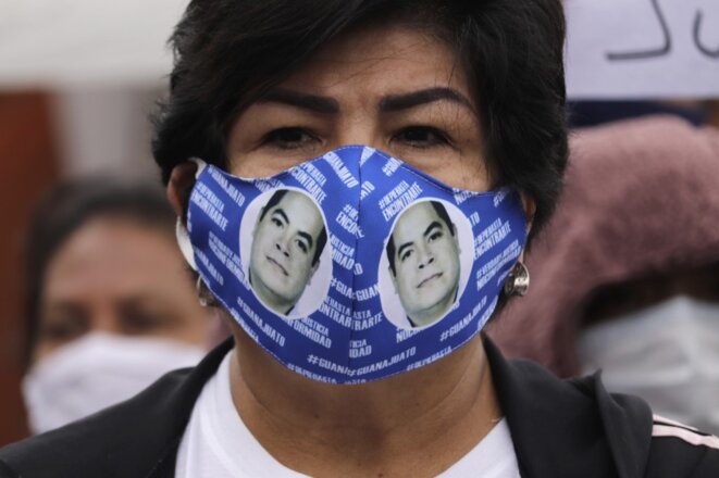Des proches de disparus à Mexico le 11 juin. © NurPhoto/AFP