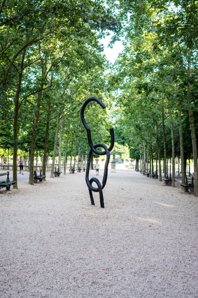 "Le Cri, l'Ecrit", sculpture à la mémoire de l'esclavage inaugurée au Jardin du Luxembourg en 2007 "Le Cri, l'Ecrit", sculpture à la mémoire de l'esclavage inaugurée au Jardin du Luxembourg en 2007