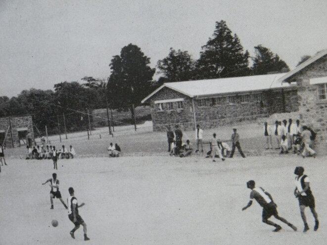 La seule image d'un match de la Makana Football Association à Robben Island. © DR La seule image d'un match de la Makana Football Association à Robben Island. © DR