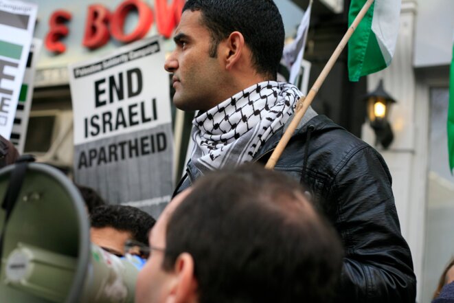 Mahmoud Sarsak Lors D’une Manifestation En Grande-Bretagne En 2014. © Palestine Solidarity Campaign