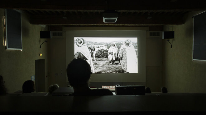 Projection ARTE - Décolonisations © Florent Gardin Projection ARTE - Décolonisations © Florent Gardin