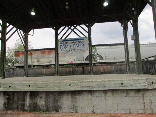 delta-blues-stage-1