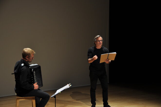 Lectures sous l'arbre: «Dans la maison de Simon Martin»