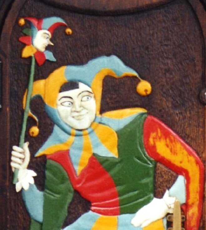 Un fou de cour et sa marotte © BDK in WikiMedia Un fou de cour et sa marotte © BDK in WikiMedia
