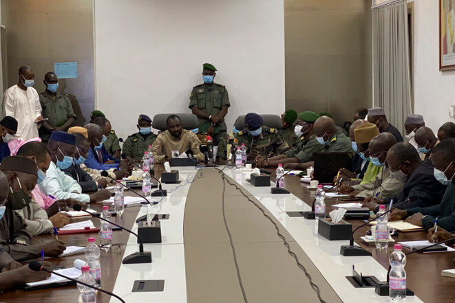 A press conference in Bamako given by the soldiers who took power in Mali, August 19th 2020. © MALIK KONATE / AFP