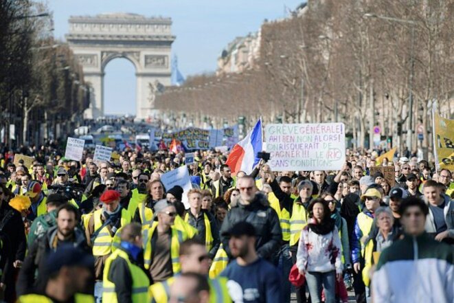 GJ sur les Champs-Elysées © FaceBook