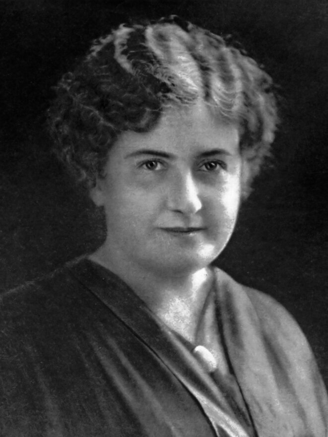 maria-montessori-portrait