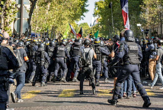 Reportage photo - Manifestation du 12 septembre à Paris