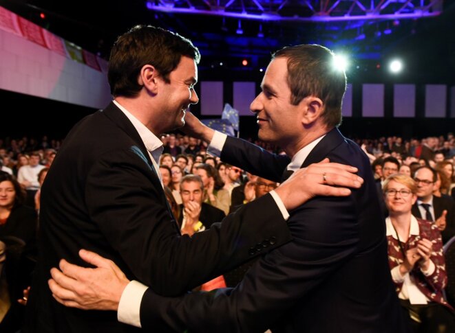 Thomas Piketty et Benoît Hamon pendant la campagne de 2017. © JOHN THYS / AFP