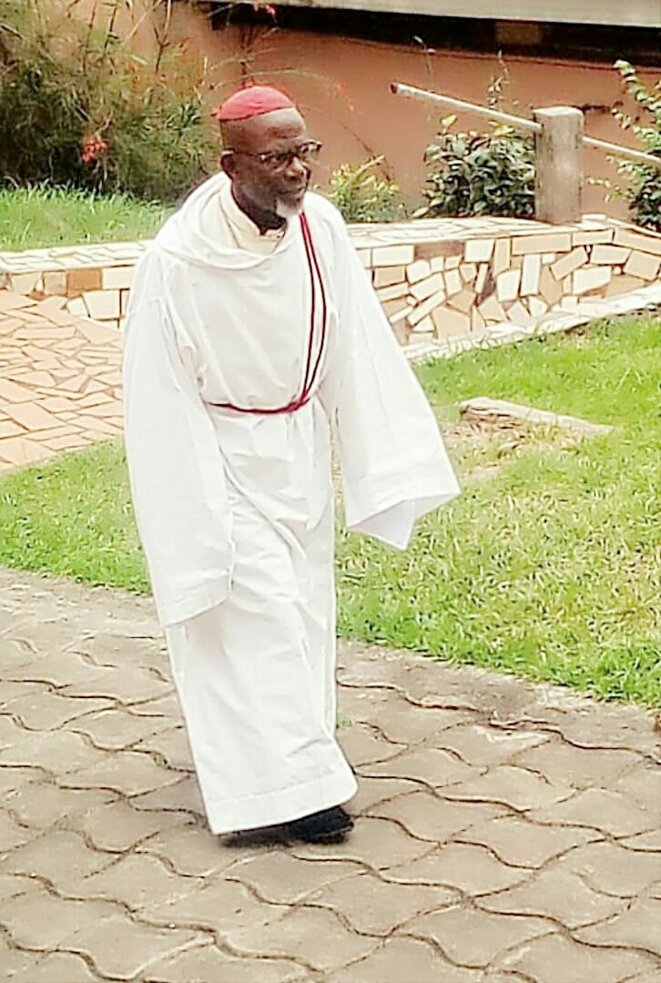 Mgr Basile Mvé Engone, ange ou démon ? Mgr Basile Mvé Engone, ange ou démon ?