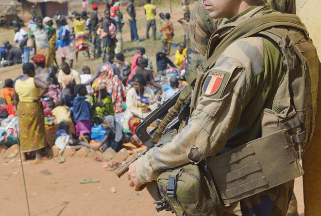 Armée française en Afrique : Quelle utilité ? Armée française en Afrique : Quelle utilité ?