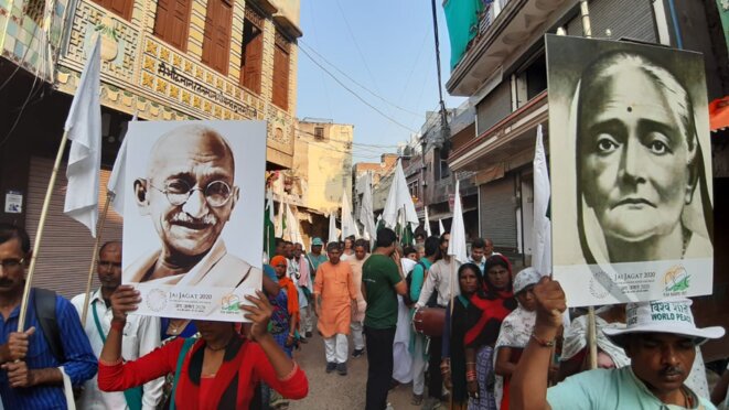 Rajagopal et les marcheurs, Inde nov. 2019 © Benjamin Joyeux Rajagopal et les marcheurs, Inde nov. 2019 © Benjamin Joyeux