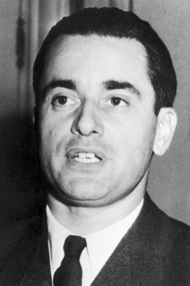 Jacques Chaban-Delmas en 1953 (en 1954, il devient ministre pour la première fois, comme radical-URAS, dans le gouvernement de Pierre Mendès-France). © Auteur inconnu (Keystone France)/Wikimedia Commons, domaine public. Jacques Chaban-Delmas en 1953 (en 1954, il devient ministre pour la première fois, comme radical-URAS, dans le gouvernement de Pierre Mendès-France). © Auteur inconnu (Keystone France)/Wikimedia Commons, domaine public.