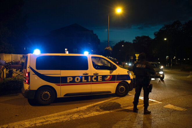 Police at the scene where the suepcted was shot and killed at Eragny near Paris. © AFP