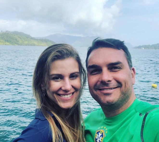 Fernanda et Flavio Bolsonaro (photographie d'archives) © DR Fernanda et Flavio Bolsonaro (photographie d'archives) © DR