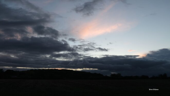 Jour sombre © Vent d'Autan Jour sombre © Vent d'Autan