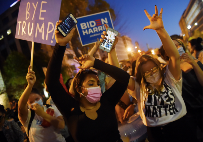 Le 7 novembre, après la victoire de Joe Biden, devant la Maison Blanche à Washington DC. © Olivier DOULIERY / AFP Le 7 novembre, après la victoire de Joe Biden, devant la Maison Blanche à Washington DC. © Olivier DOULIERY / AFP